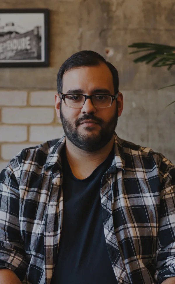 video-testimonial-cover-2